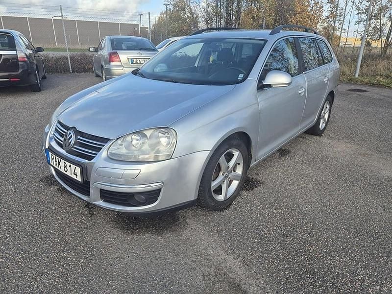 Begagnad VW Golf V 140 HK (102 kW) 2008 Silver Kombi