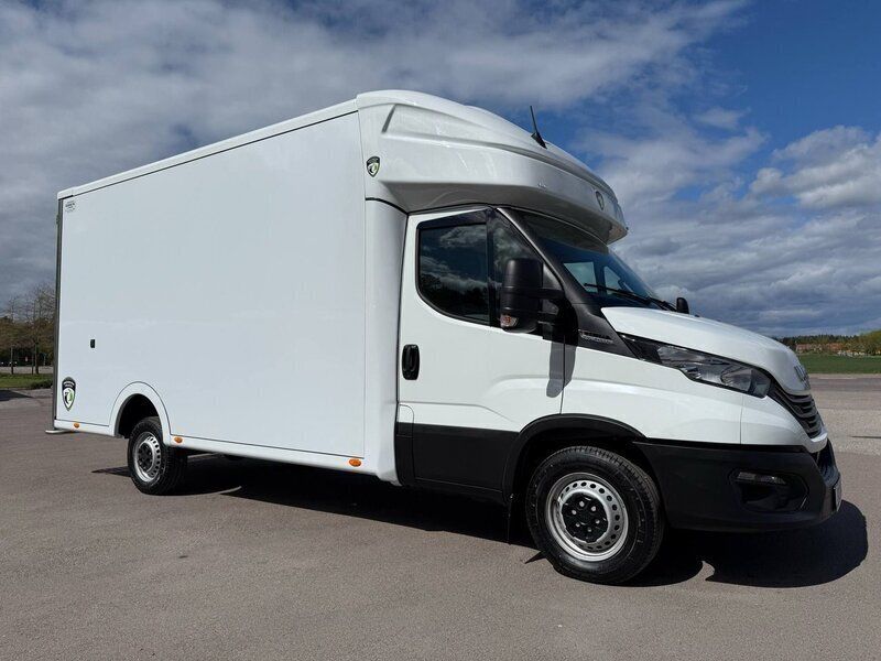 Vit Ny 2025 Iveco Daily Van | 873 750 kr - Bild 1/4