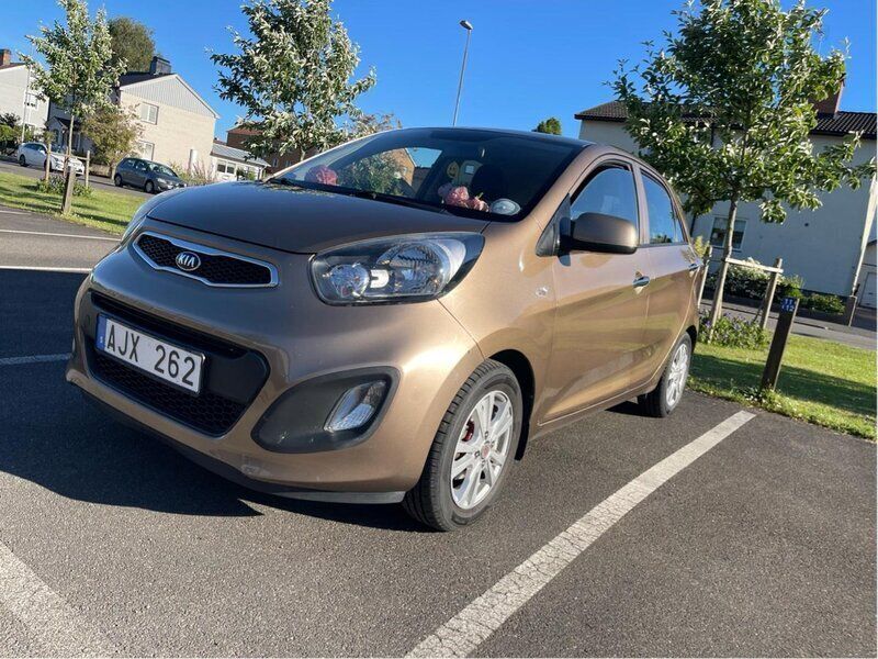 Brun Begagnad 2014 Kia Picanto Halvkombi | 60 000 kr (Marknadspris) - Bild 1/4