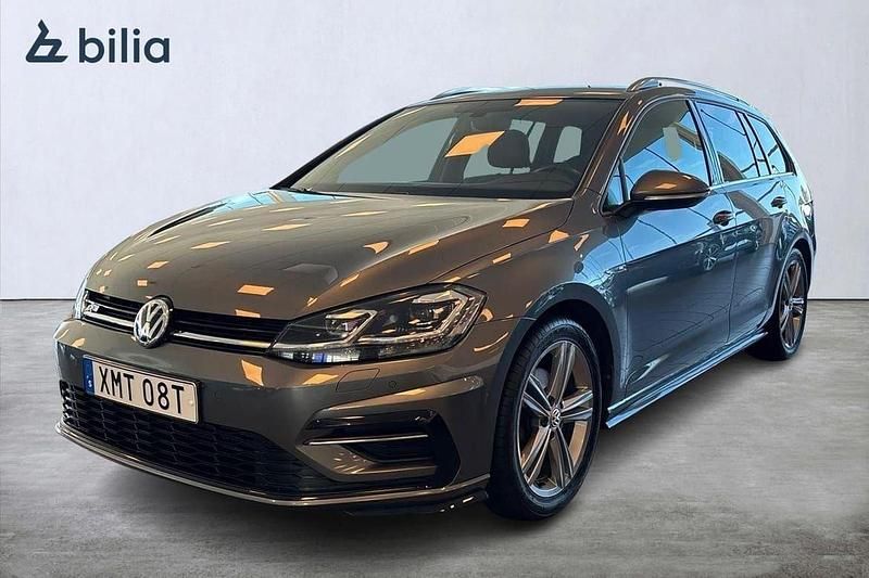 Mörkgrå (grå) Begagnad 2020 VW Golf VII GT Kombi | 209 900 kr (Marknadspris) - Bild 1/3