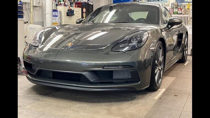 Grå Ny 2024 Porsche 718 Cayman Sportkupé | 1 099 000 kr - Bild 1/4