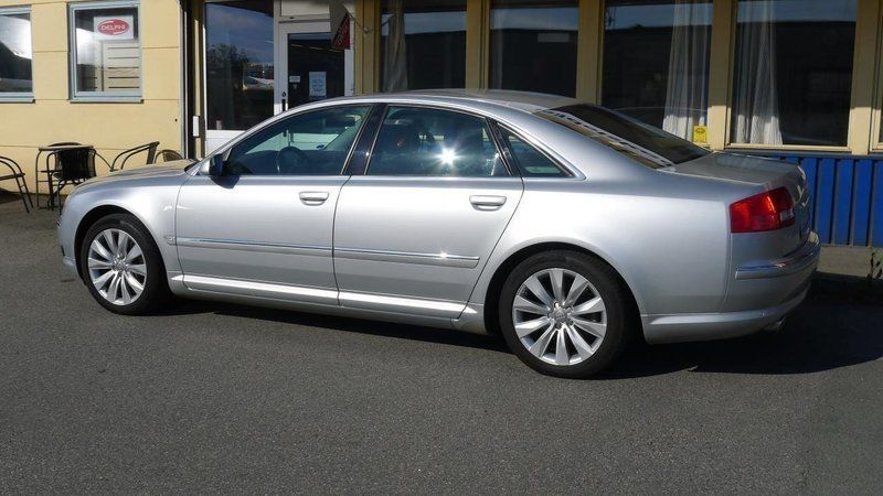 Sald Audi A8 4 2 Fsi V8 Quattro Begagnad 03 19 500 Mil I Jonkoping