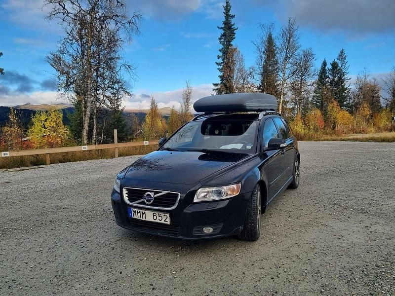 Svart Begagnad 2012 Volvo V50 Momentum Kombi | 30 000 kr (Bra pris) - Bild 1/4