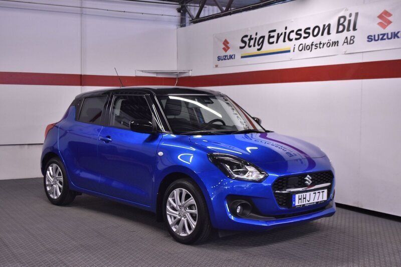 Blå Begagnad 2020 Suzuki Swift Halvkombi | 198 500 kr (Lite dyr) - Bild 1/4