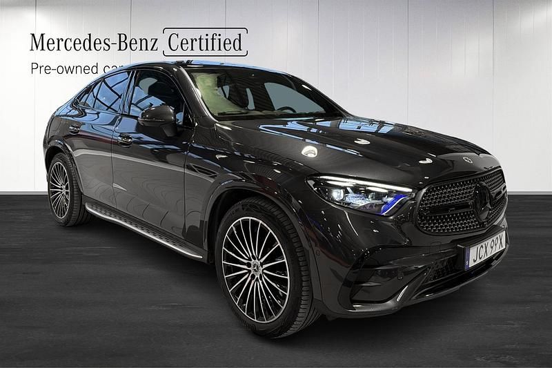 Begagnad Mercedes GLC300e AMG Line Premium Plus 333 HK (244 kW) 2024 Grå SUV
