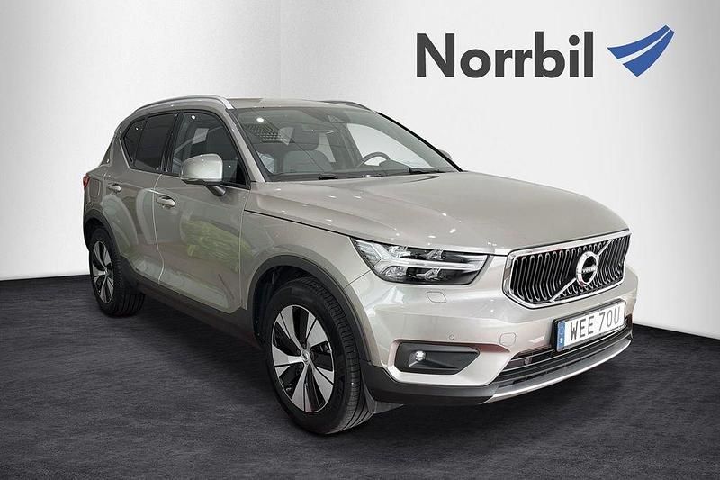 Grå Begagnad 2020 Volvo XC40 SUV | 339 000 kr (Lite dyr) - Bild 1/4