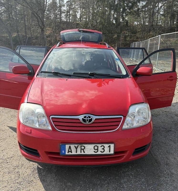 Röd Begagnad 2007 Toyota Corolla Kombi | 39 000 kr (Bra pris) - Bild 1/4