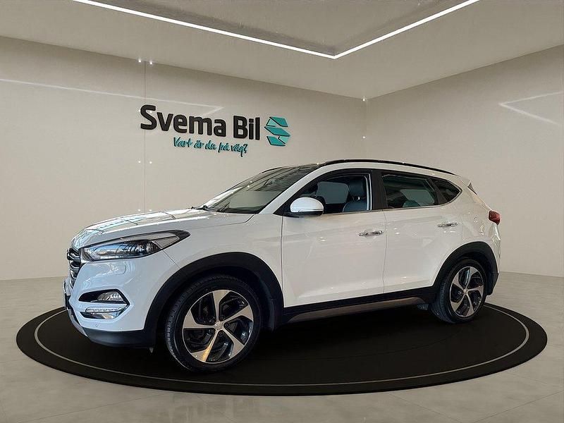 Vit Begagnad 2016 Hyundai Tucson Premium SUV | 159 900 kr (Marknadspris) - Bild 1/4