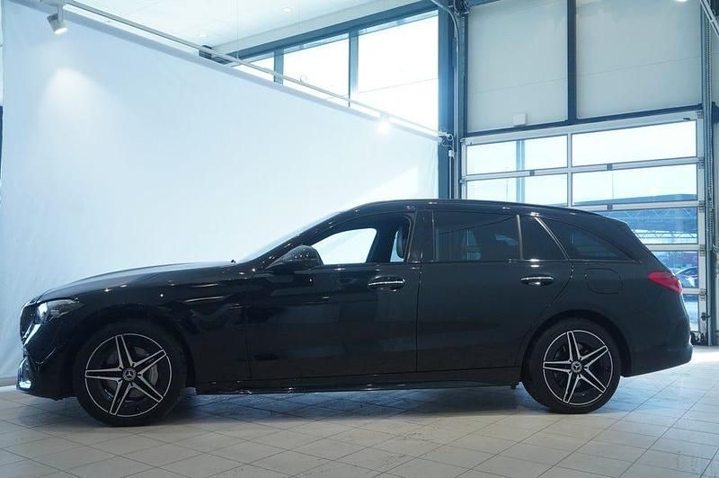 Begagnad Mercedes E300 Premium 204 HK (150 kW) 2023 Svart