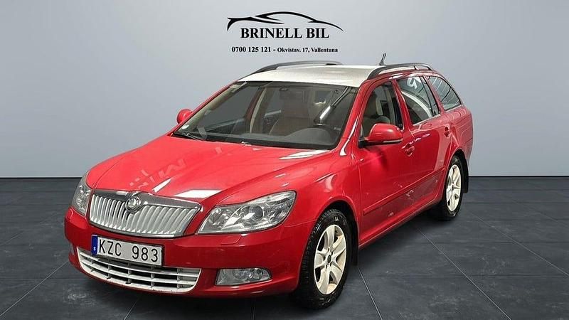 Begagnad Skoda Octavia 106 HK (77 kW) 2010 Röd Kombi