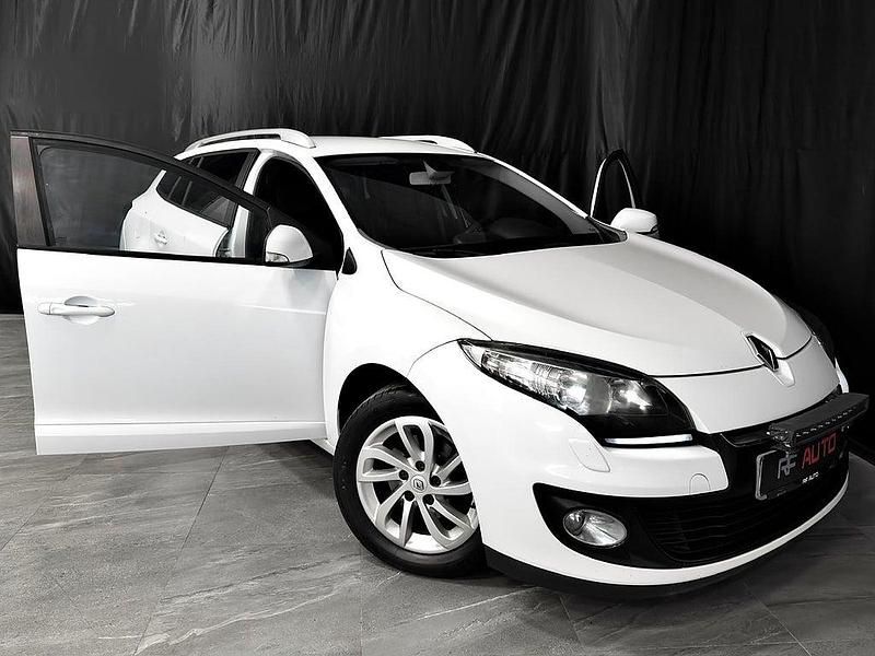 Begagnad Renault Mégane GrandTour 110 HK (80 kW) 2013 Vit Kombi