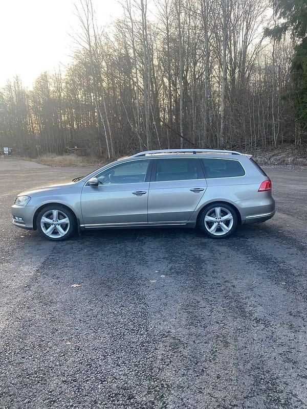 Begagnad 2012 VW Passat Kombi | 85 000 kr (Marknadspris) - Bild 1/4