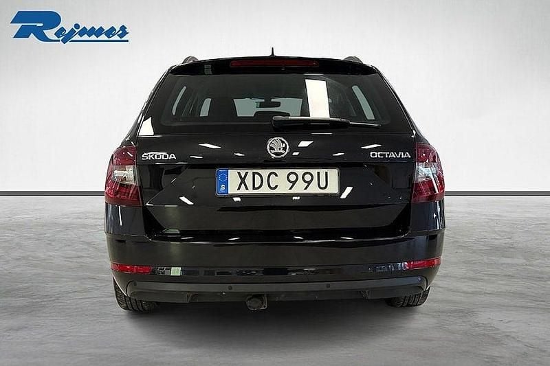 Begagnad Skoda Octavia 116 HK (85 kW) 2019 Svart Kombi