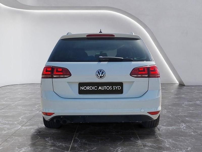 Begagnad VW Golf VII GT 150 HK (110 kW) 2014 Vit Kombi