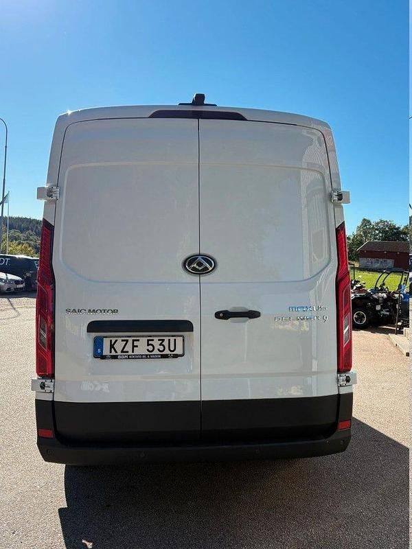 Ny Maxus V90 150 HK (110 kW) 2025 Vit Van