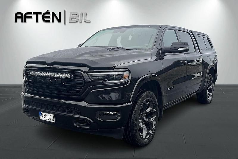 Svart Begagnad 2022 Dodge Ram Limited Pickup | 835 400 kr (Marknadspris) - Bild 1/3