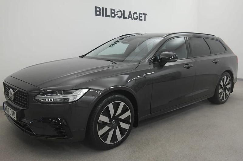Grå Begagnad 2025 Volvo V90 Plus Kombi | 519 800 kr - Bild 1/4