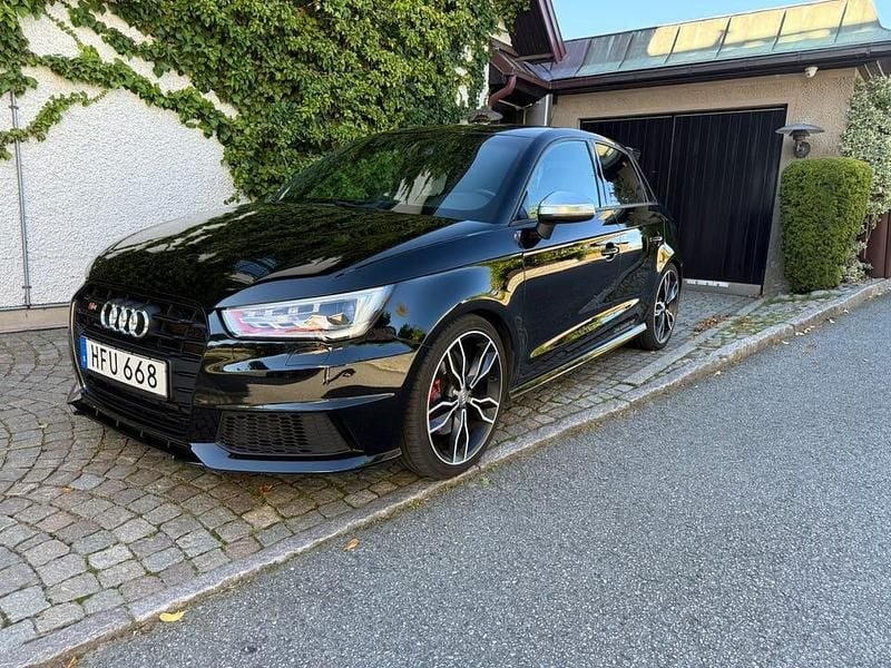 Begagnad 2015 Audi S1 Sportback Halvkombi | 234 990 kr - Bild 1/4