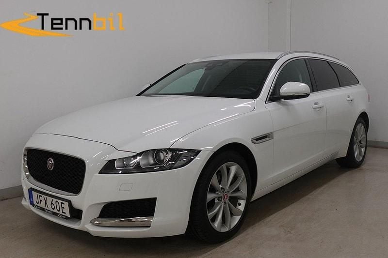 Vit Begagnad 2019 Jaguar XF Sportbrake Kombi | 199 900 kr (Bra pris) - Bild 1/4
