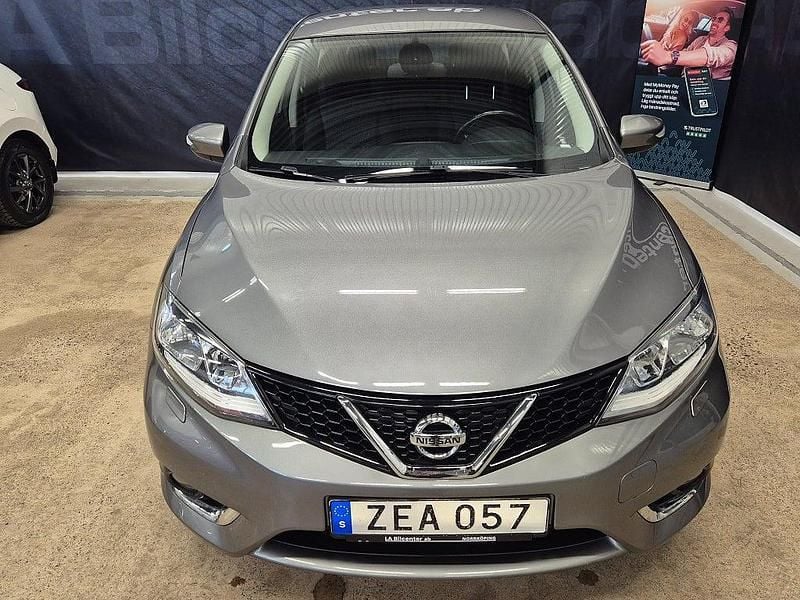 Begagnad Nissan Pulsar 116 HK (85 kW) 2017 Grå Halvkombi