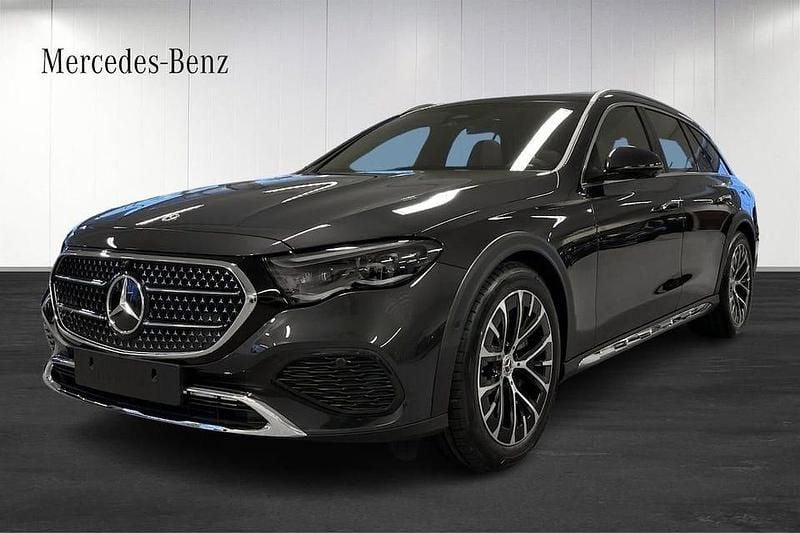 Begagnad Mercedes E300 Avantgarde 313 HK (230 kW) 2024 Grå Kombi