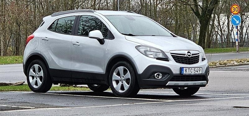 Grå Begagnad 2015 Opel Mokka S SUV | 75 000 kr (Superpris) - Bild 1/4