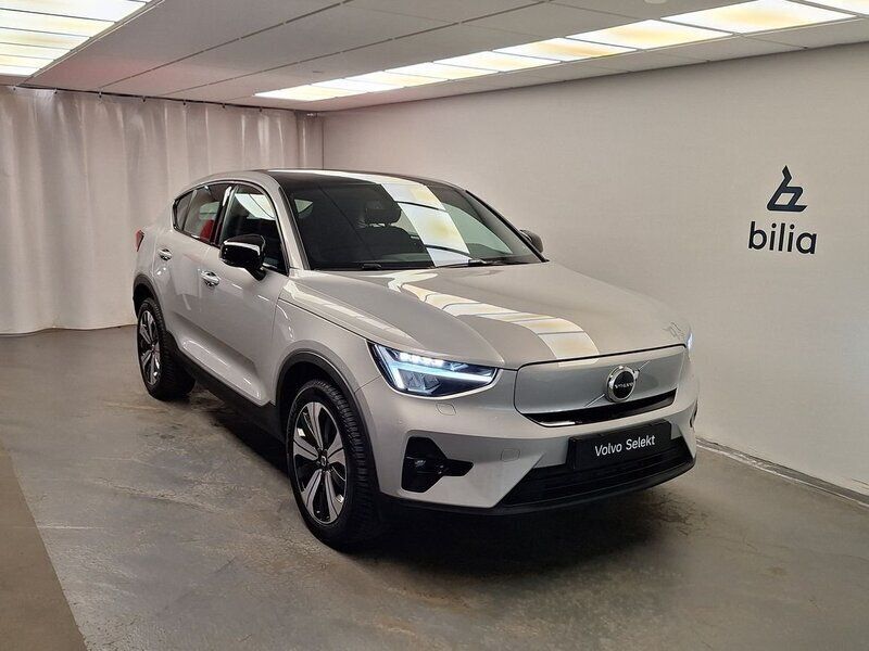 Silver Begagnad 2023 Volvo EC40 Plus SUV | 359 000 kr (Superpris) - Bild 1/4