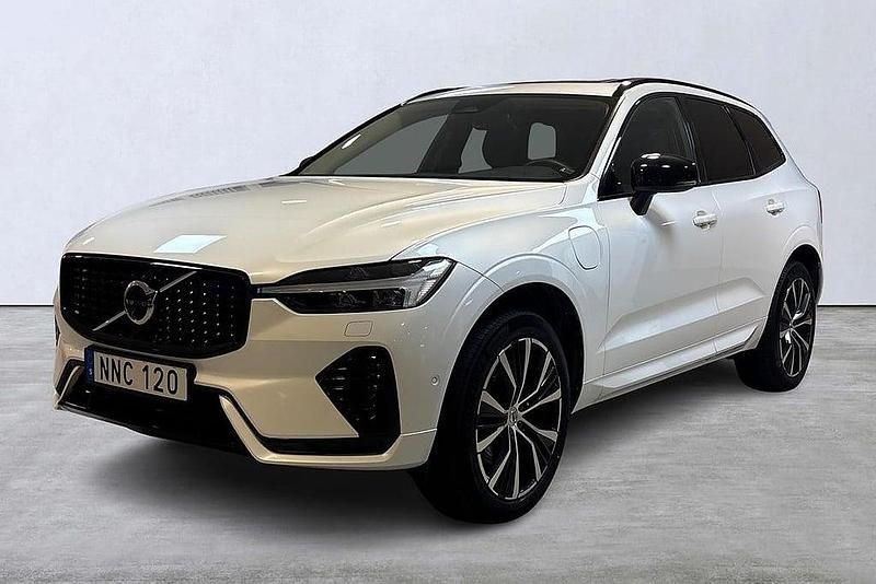 Vit Begagnad 2022 Volvo XC60 Plus SUV | 519 900 kr (Dyr) - Bild 1/4