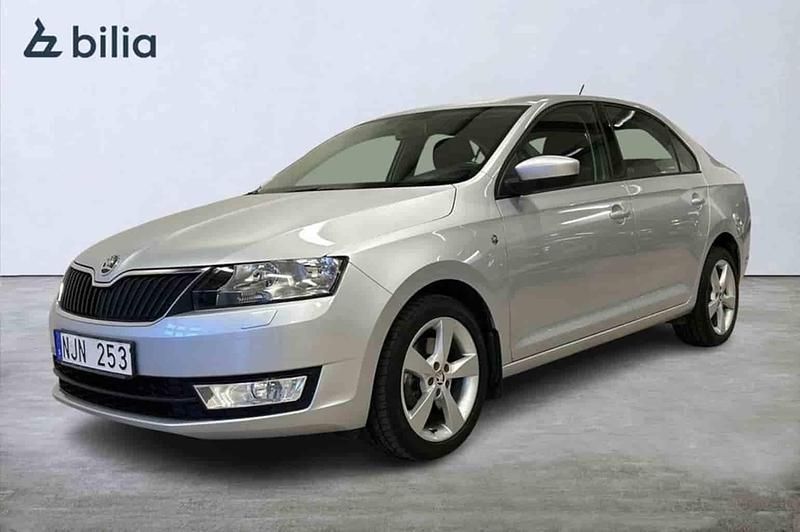 Silver Begagnad 2013 Skoda Rapid Halvkombi | 83 500 kr - Bild 1/1