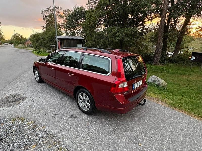 Begagnad 2011 Volvo V70 Kombi | 92 000 kr (Bra pris) - Bild 1/4