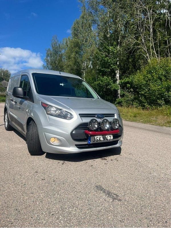 Grå Begagnad 2017 Ford Transit | 79 999 kr (Marknadspris) - Bild 1/4