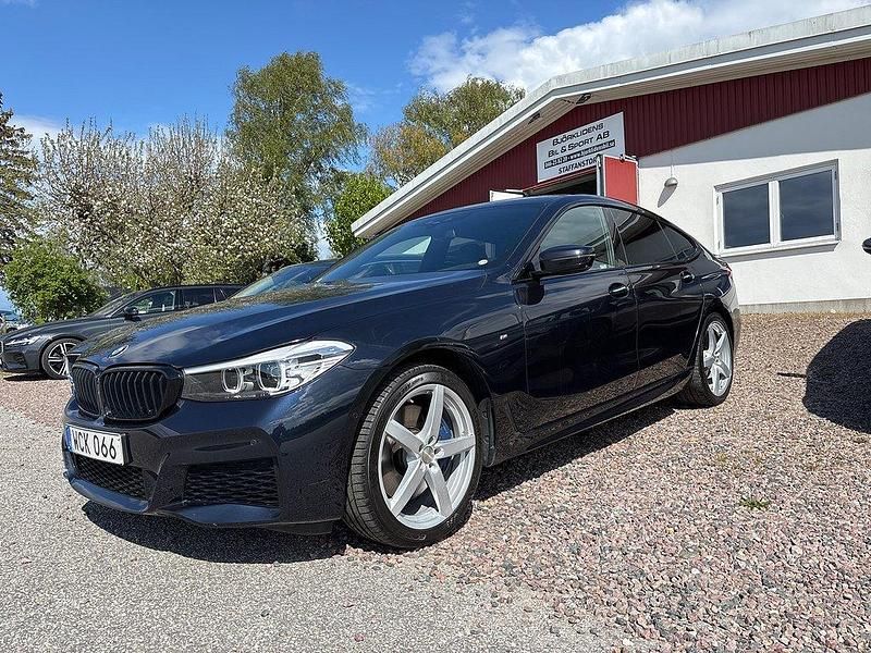 Svart Begagnad 2018 BMW 630 M Sport Sportkupé | 359 000 kr (Lite dyr) - Bild 1/4