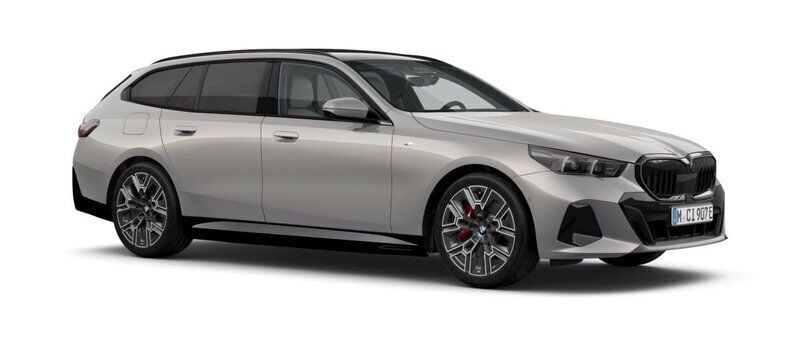 Grå (oxide grey metallic) Ny 2025 BMW 550e Comfort Edition Kombi | 1 041 100 kr (Marknadspris) - Bild 1/3