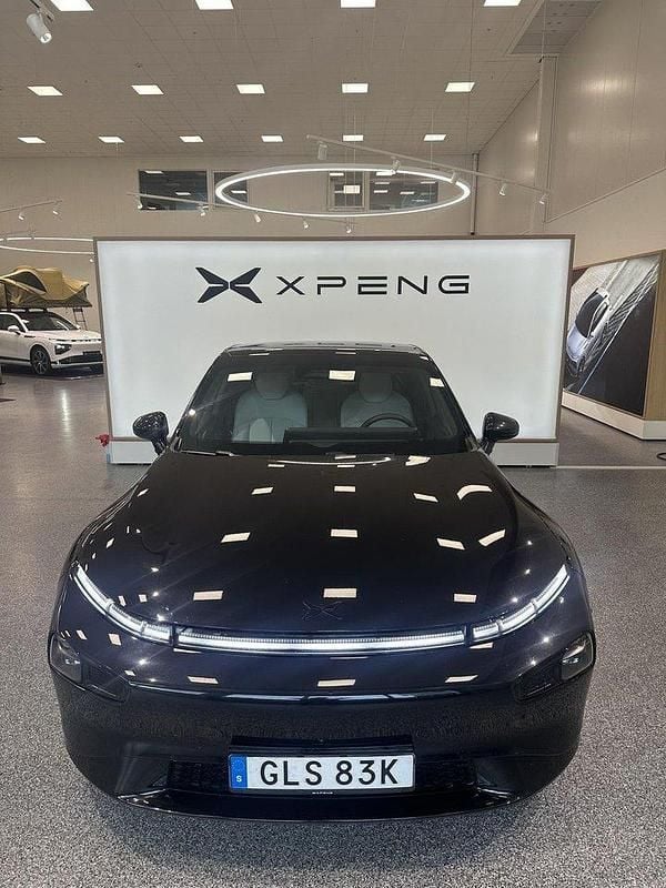 Svart Begagnad 2023 XPENG P7 Sedan | 449 900 kr - Bild 1/4