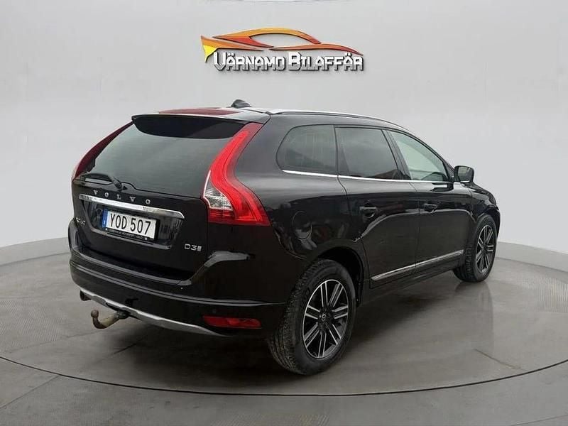 Begagnad Volvo XC60 Standard 150 HK (110 kW) 2017 Svart SUV