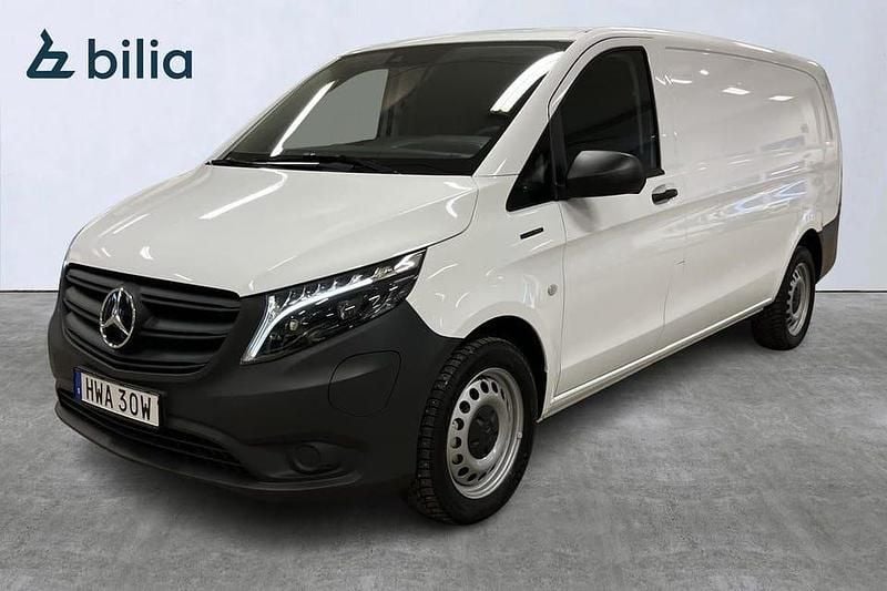 Vit Begagnad 2023 Mercedes e-Vito Minibuss | 336 250 kr (Marknadspris) - Bild 1/4