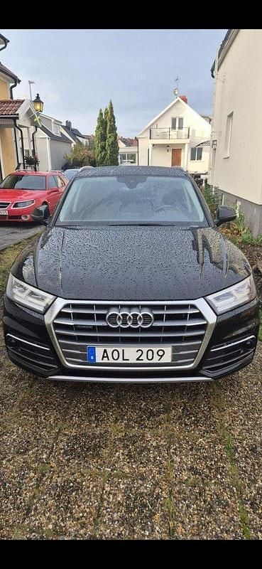 Svart Begagnad 2019 Audi Q5 Proline SUV | 245 000 kr (Marknadspris) - Bild 1/4