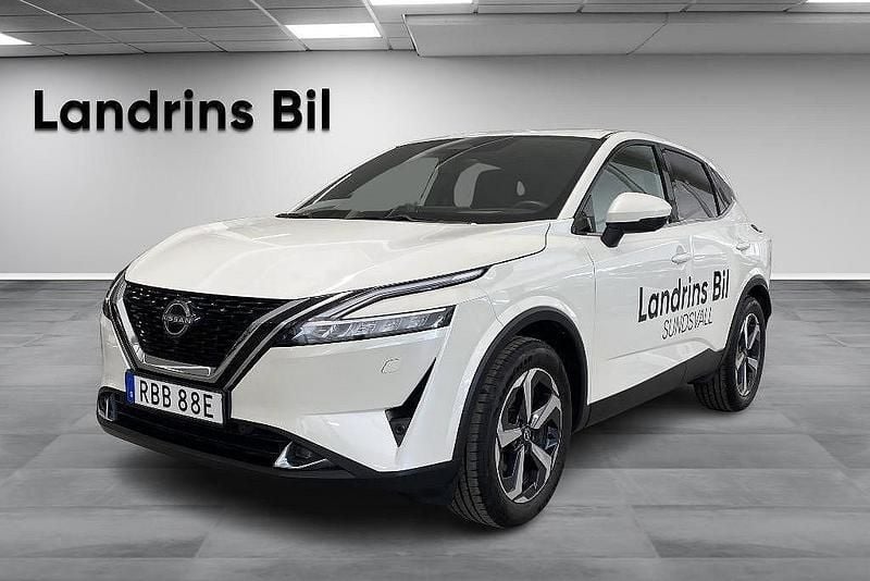 Vit Begagnad 2023 Nissan Qashqai Tekna SUV | 359 900 kr (Marknadspris) - Bild 1/3