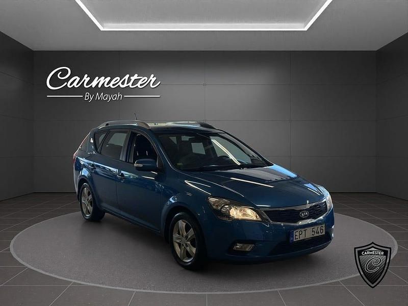 Blå Begagnad 2011 Kia Ceed Halvkombi | 49 990 kr (Marknadspris) - Bild 1/4