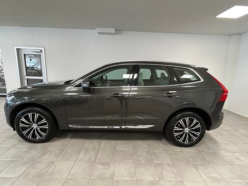 Begagnad Volvo XC60 Inscription 355 HK (261 kW) 2022 Grå SUV