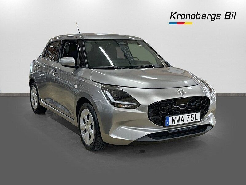 Begagnad Suzuki Swift 82 HK (60 kW) 2024 Silver metallic Halvkombi