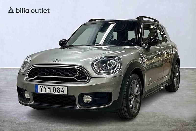 Grå Begagnad 2018 Mini Cooper Countryman SUV | 209 900 kr (Marknadspris) - Bild 1/1