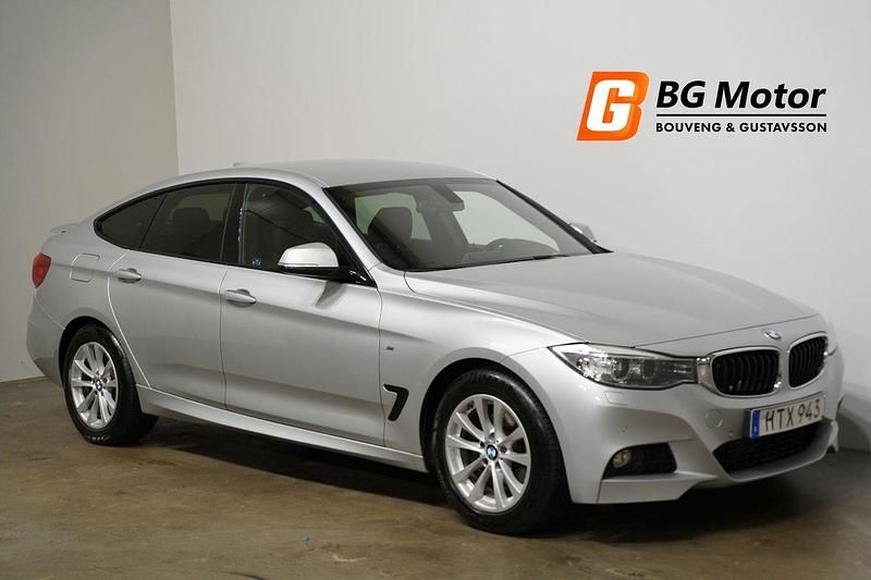 Silver Begagnad 2015 BMW 320 Gran Turismo M Sport Halvkombi | 169 700 kr (Marknadspris) - Bild 1/4