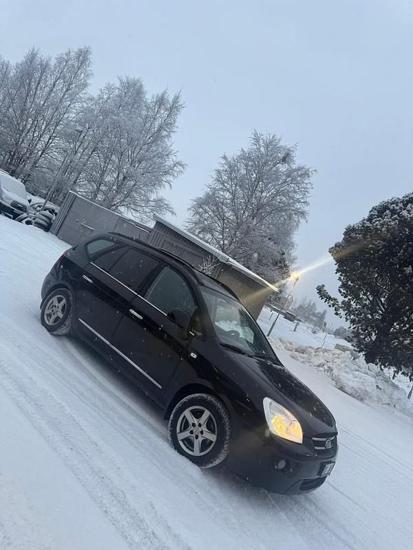 Begagnad 2008 Kia Carens Minibuss | 21 000 kr (Bra pris) - Bild 1/4