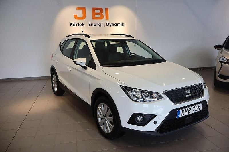 Vit Begagnad 2020 Seat Arona SUV | 154 900 kr (Marknadspris) - Bild 1/4