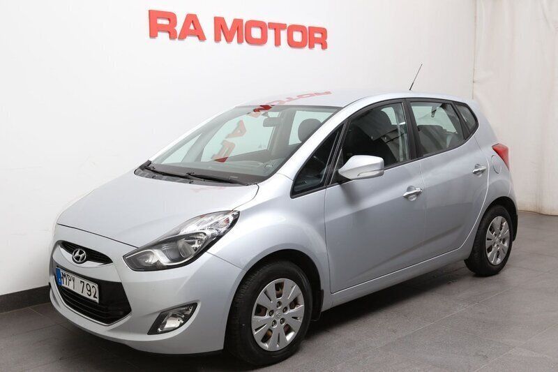 Silver Begagnad 2010 Hyundai ix20 Minibuss | 59 900 kr (Marknadspris) - Bild 1/3