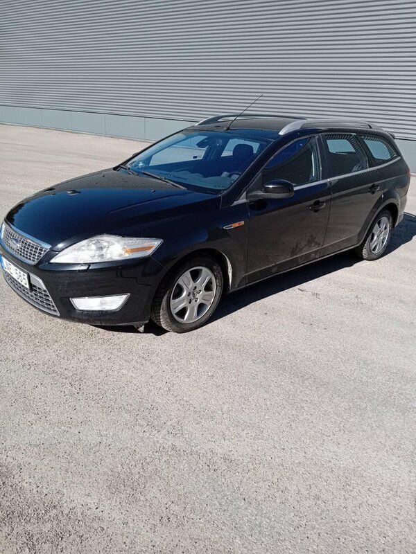 Svart Begagnad 2010 Ford Mondeo Kombi | 33 000 kr (Bra pris) - Bild 1/4