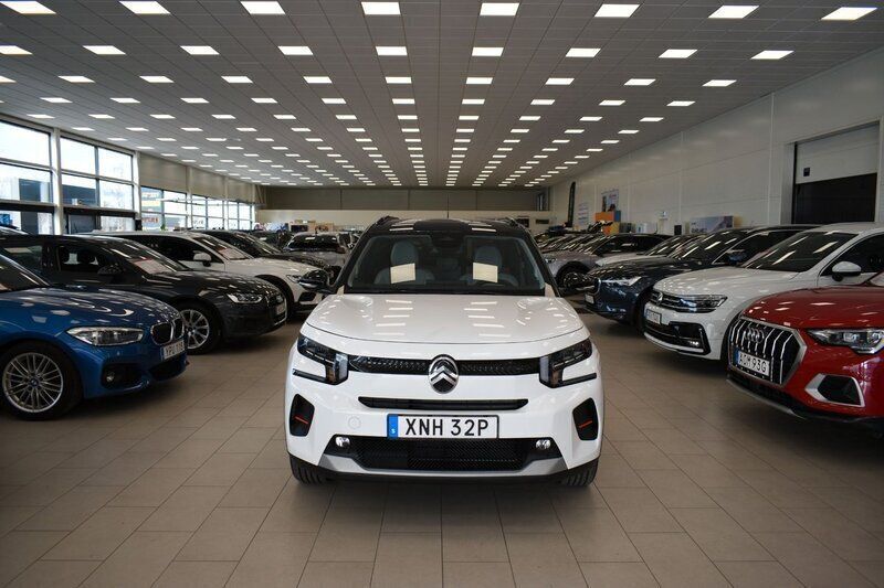 Vit Ny 2025 Citroën e-C3 Halvkombi | 349 900 kr - Bild 1/4