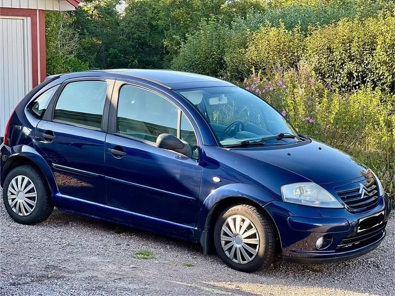 Blå Begagnad 2003 Citroën C3 Halvkombi | 17 500 kr (Dyr) - Bild 1/4