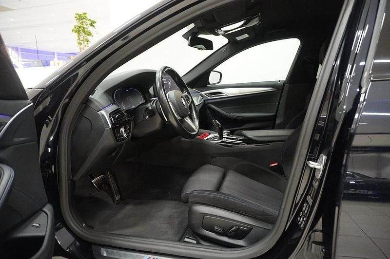 Begagnad BMW 520 M Sport 191 HK (140 kW) 2020 Carbon svart metallic Sedan